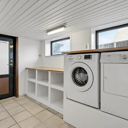 Gorgeous In With Kitchen